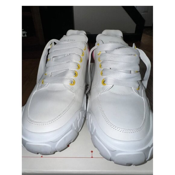 Alexander McQueen white tennis shoes - Picture 4 of 8
